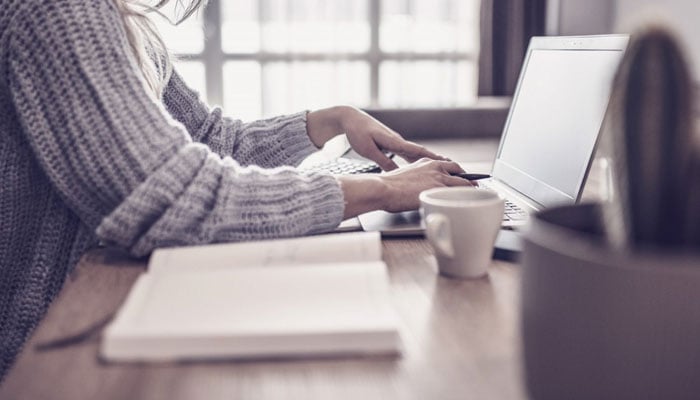 آپ کا صفحہ: ناول سے کہیں دلچسپ سلسلہ ...