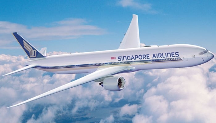 سنگاپور ایئرلائنز کی پرواز میں بم کی جھوٹی اطلاع، فضائیہ نے سیکیورٹی فراہم کی