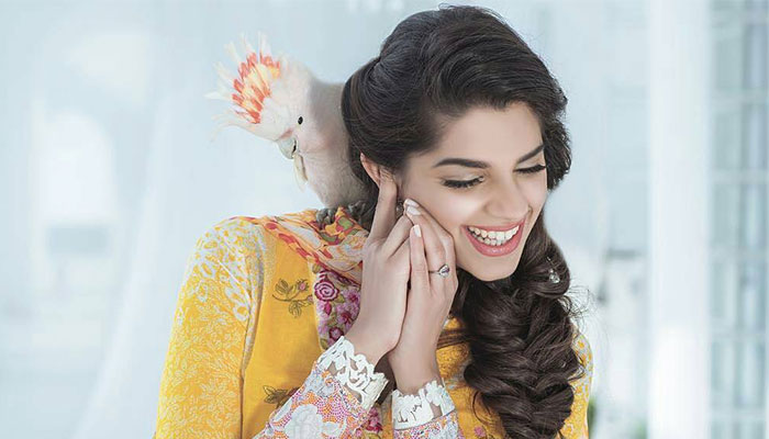 Sanam Saeed lashes out at ruthless killing of women: 