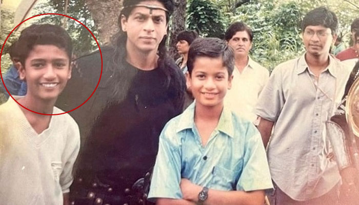 وکی کوشل کے والد نے بیٹے کی شاہ رخ کے ساتھ پرانی تصویر شیئر کردی
