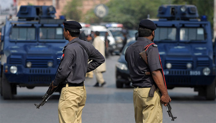 کراچی: کلفٹن میں پولیس مقابلہ ایک ملزم زخمی حالت میں گرفتار