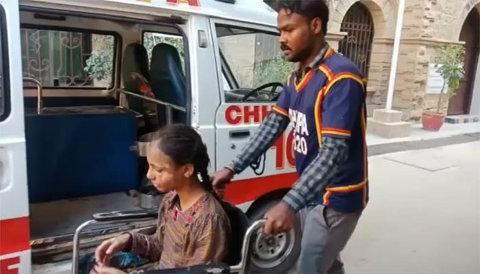 کراچی: گولیمار کے گھر میں گیس دھماکا، میاں، بیوی،3 بچے زخمی