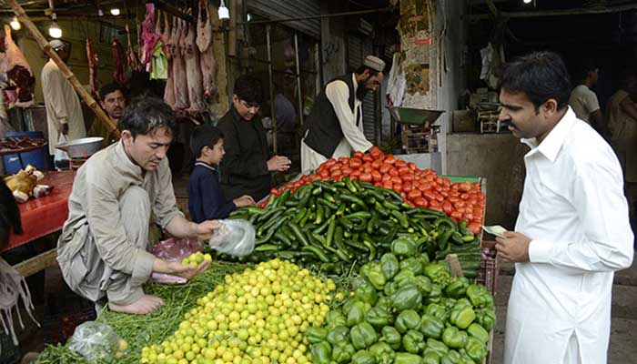 کوئٹہ: سبزی، پھلوں اور مرغی کے گوشت کی قیمتوں کو پر لگ گئے