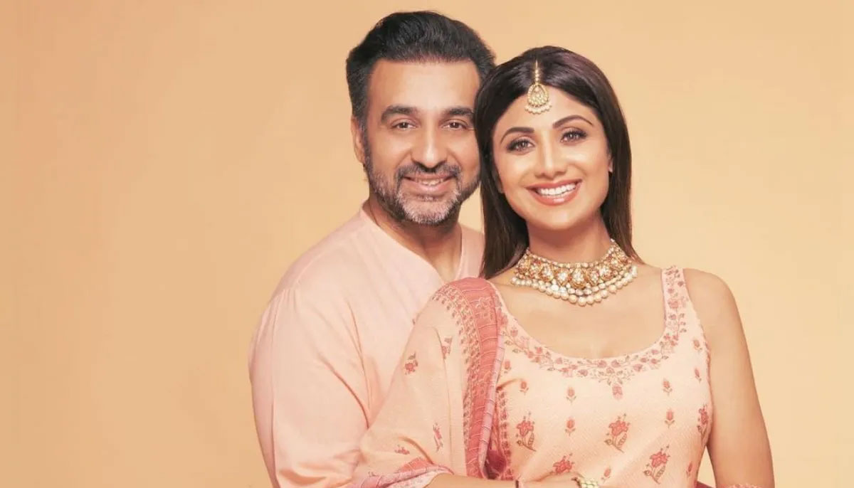 13 wedding anniversary: Shilpa Shetty showers love on Raj Kundra 