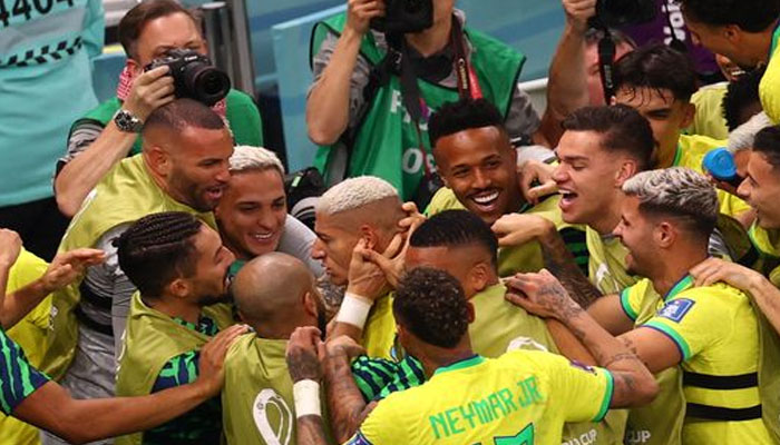 فیفا ورلڈ کپ میں برازیل کا شاندار آغاز، سربیا کو 0-2 سے شکست