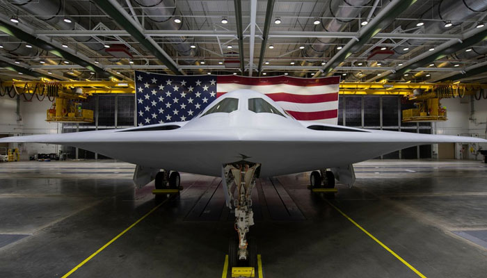 امریکی سیکریٹری دفاع لائیڈ آسٹن کا کہنا تھا کہ بی 21 کے صرف ایک طیارے کی تیاری پر تقریباً 70 کروڑ ڈالر خرچ ہوئے ہیں۔