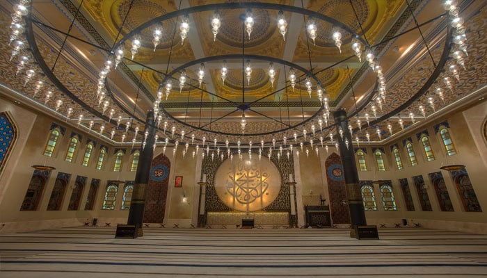 نیلی مسجد کے اندرونی مناظر