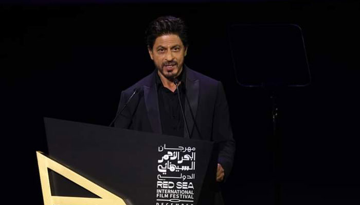 شاہ رخ خان کی’ریڈ سی فلم فیسٹیول‘ میں شرکت، فوٹو بین الاقوامی میڈیا