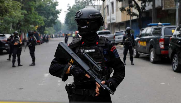 انڈونیشیا: مغربی جاوا میں پولیس اسٹیشن پر خودکش حملہ، افسر ہلاک، 10 زخمی