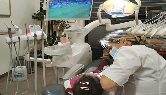 فٹبال ورلڈ کپ کا جنون، سرجری کے دوران مریض میچ دیکھتا رہا