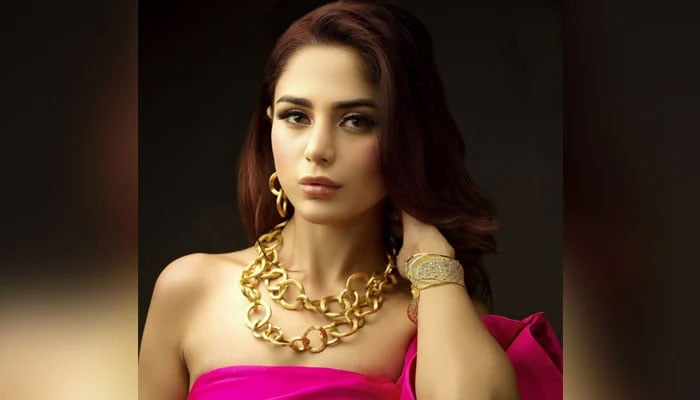 Aima Baig's rendition of 'Kahani Suno' leaves fans unimpressed