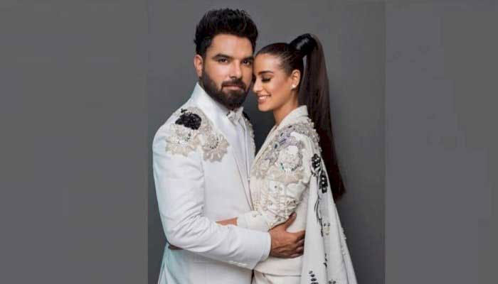 Iqra Aziz, hubby Yasir Hussain get trolled for their anniversary post 