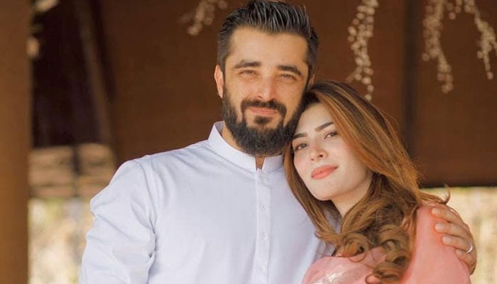 Naimal khawar Khan asks fans how Hamza Ali Abbasi looks clean shaven: See