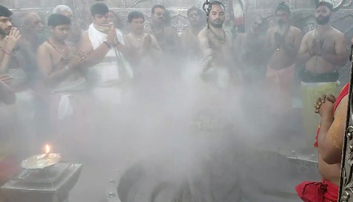 فوٹو، ٹوئٹر