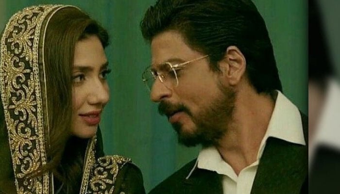 Mahira Khan showers love on Shah Rukh Khan from 'Raees' :