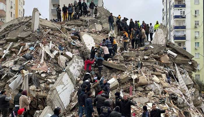 ترکیہ: زلزلے کے بعد سوشل میڈیا پر افراتفری پھیلانے والے 4 افراد گرفتار