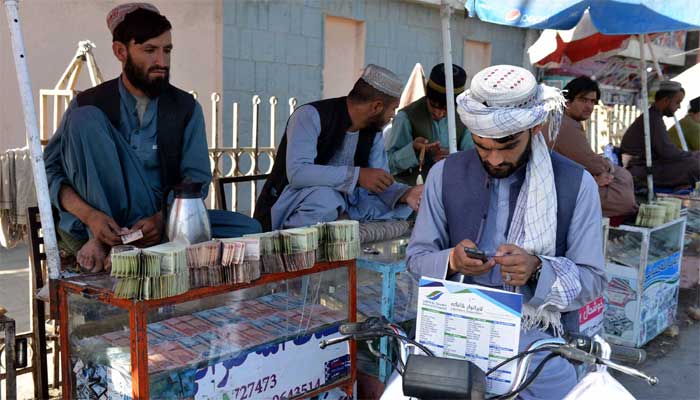 طالبان حکومت نے بغیر اجازت زرمبادلہ افغانستان لانے پر پابندی لگادی