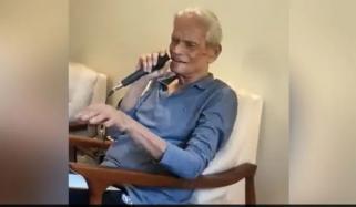 بھارت میں لیجنڈری گلوکار محمد رفیع کا گانا گانے والے دادا جی کی دھوم 