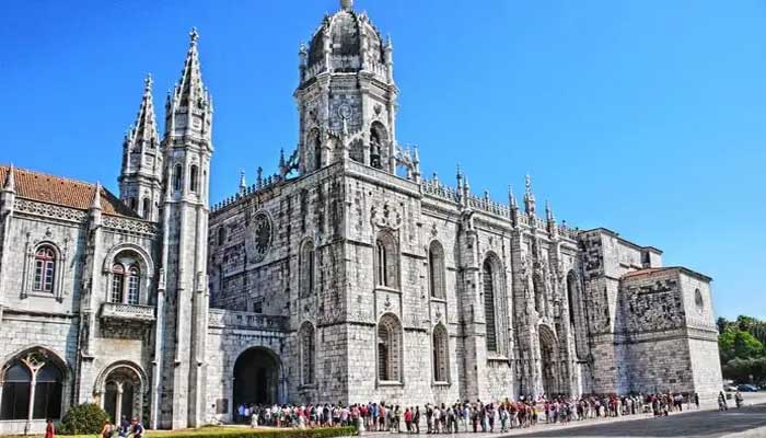 Lisbon Cathedral, file photo
