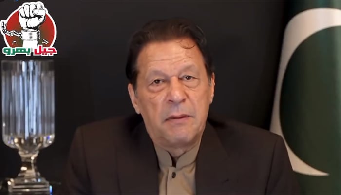 پاکستانیوں سے اپیل ہے کہ جیل بھرو تحریک میں شامل ہوں: عمران خان