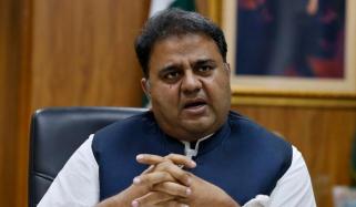 ’نالائق حکومت روزانہ نیا بوجھ قوم پر ڈال رہی ہے‘