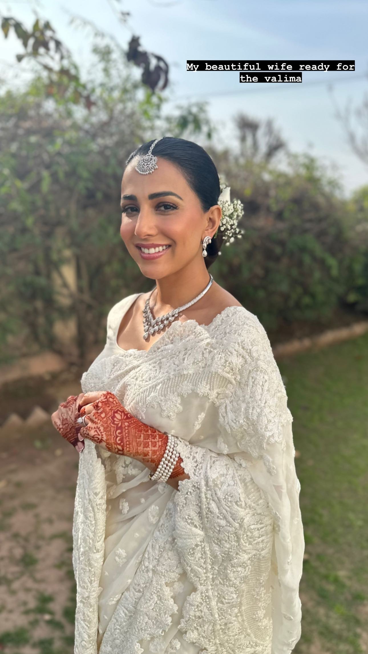 Ushna Shah looks a stunning valima bride in ivory saree 