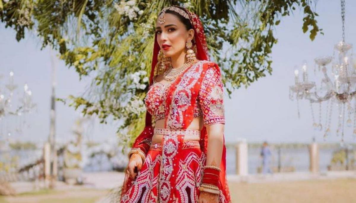 Ushna Shah makes Instagram return days after deleting her account 