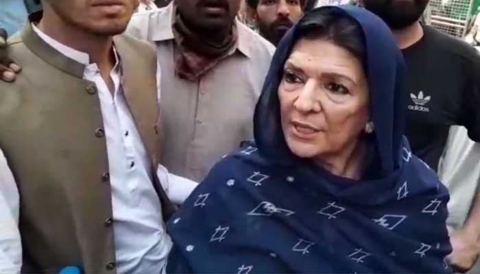 عمران خان کو گرفتار کرنے کی اجازت نہیں دیں گے، علیمہ خان