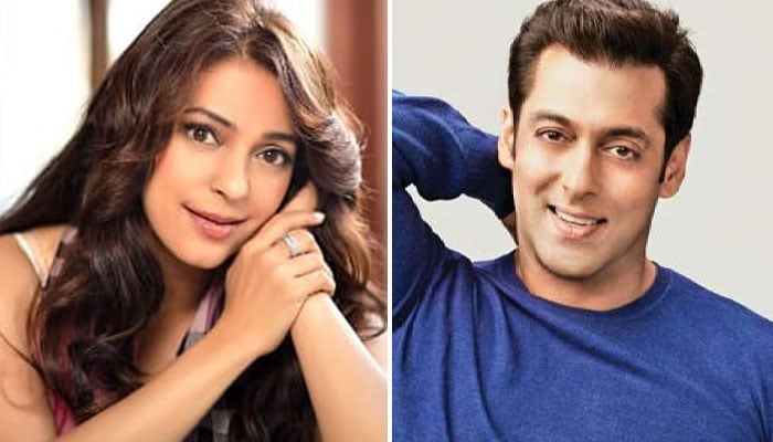 Salman Khan once wanted to get married to Juhi Chawla 