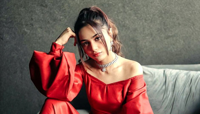 Aima Baig shames Pak Fest for using her name to sell tickets 