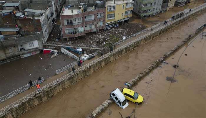 ترکیہ: زلزلے سے متاثرہ علاقوں میں شدید بارش اور سیلاب، 13افراد جاں بحق