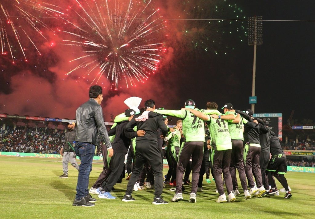 Shaheen Shah Afridi celebrates PSL8 win with wife Ansha Afridi 