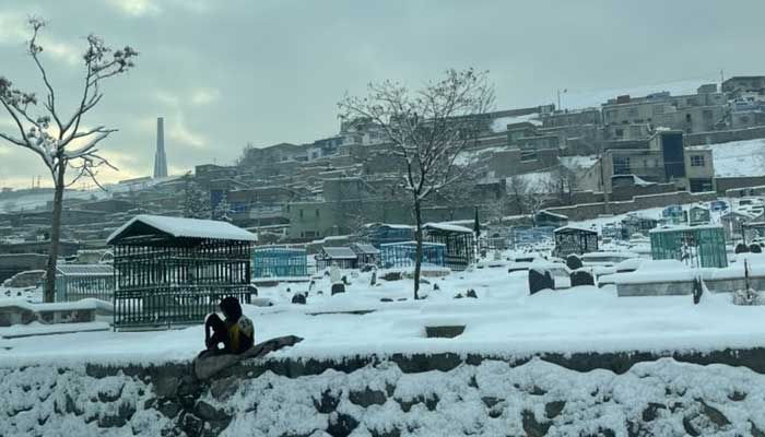 کابل میں برفباری کے بعد کا منظر، فائل فوٹو