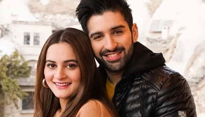 Aiman Khan cooks lavish iftaar for husband Muneeb Butt and his family