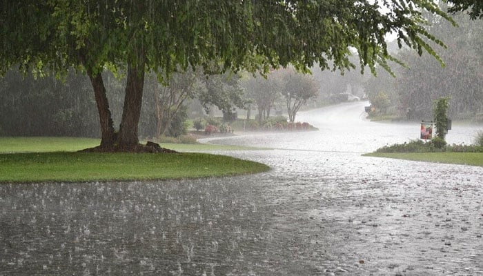 آج سے ملک میں تیز بارشیں اور ژالہ باری متوقع