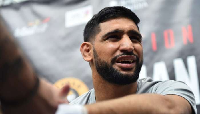 Boxer Amir Khan barred from boxing amid retirement