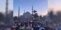 ترکیہ کی نیلی مسجد کے باہر افطار کا روح پرور منظر سوشل میڈیا پر وائرل 