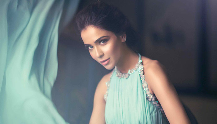 Humaima Malick treats fans to an Instagram Q&A