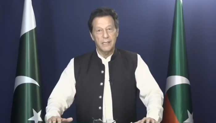 ملک تباہی اور حقیقی جمہوریت کسی بھی طرف جاسکتا ہے، عمران خان