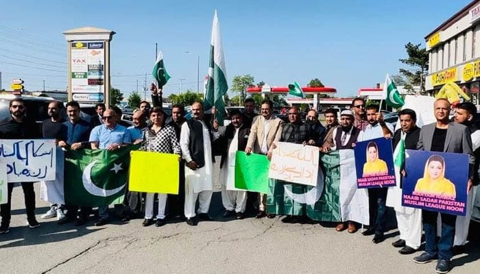 ٹورنٹو: مسلم لیگ (ن) کا یومِ تکبیر پر ’پاکستان مارچ‘