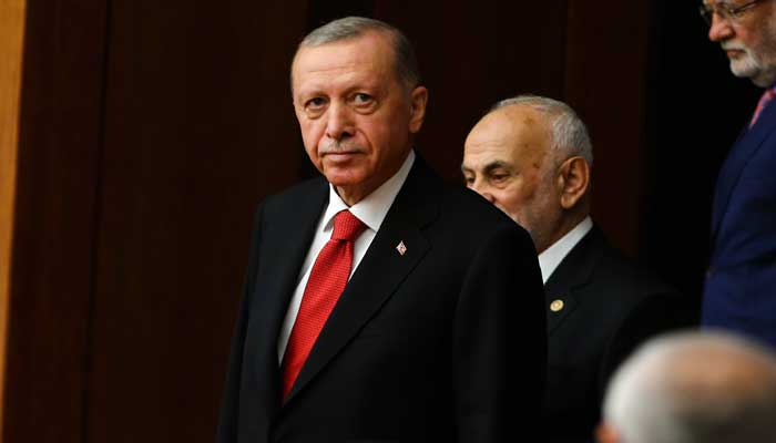 ترکیہ کے نو منتخب صدر رجب طیب اردوان نے حلف اٹھا لیا