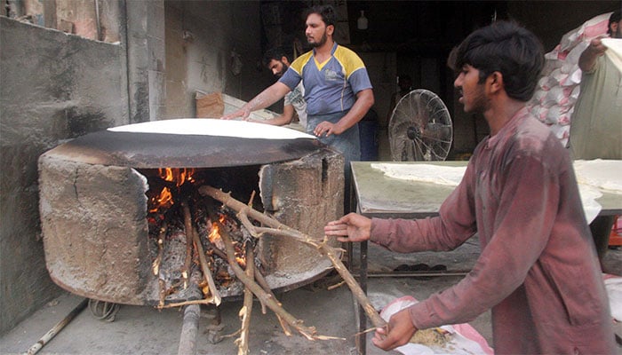 سندھ میں مزدور کی کم سے کم اجرت 33,750 روپے مقرر