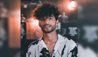 ویڈیو، کیفی خلیل مداحوں میں گھر گئے، خواتین گلے لگا کر سیلفیز بناتی رہیں