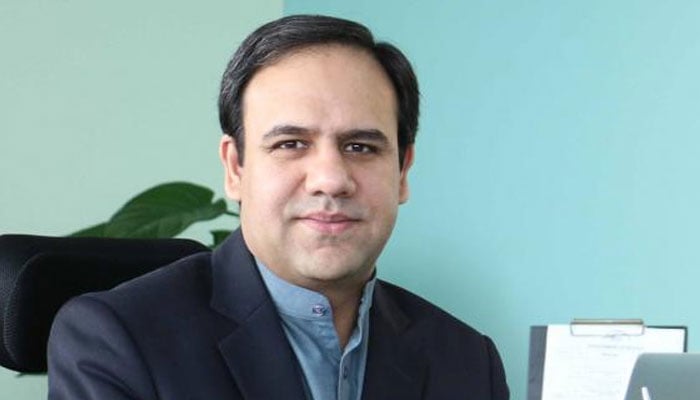 ڈاکٹر عمر سیف، فائل فوٹو