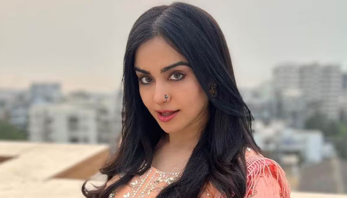 اداکارہ ادا شرما نے وہ فلیٹ خرید لیا جس میں موت سے قبل سشانت رہائش پذیر تھے