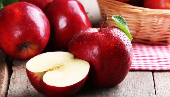 روزانہ سیب کھائیں، ڈاکٹر دور بھگائیں، مگر کیسے؟