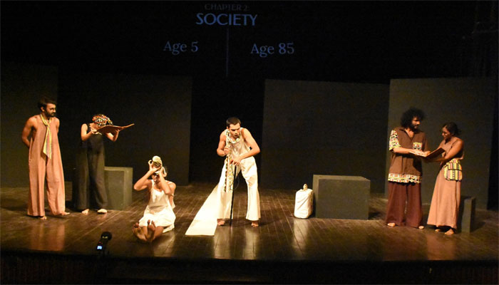 پاکستان تھیٹر فیسٹیول کے 14ویں روز سر ی لنکن اسٹیجز تھیٹر گروپ پرفارم کرتے ہوئے
