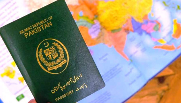 اوورسیز پاکستانیوں کو رہائشی پلاٹوں کی منتقلی سمیت دیگر سہولتیں فراہم کی جائیں گی۔