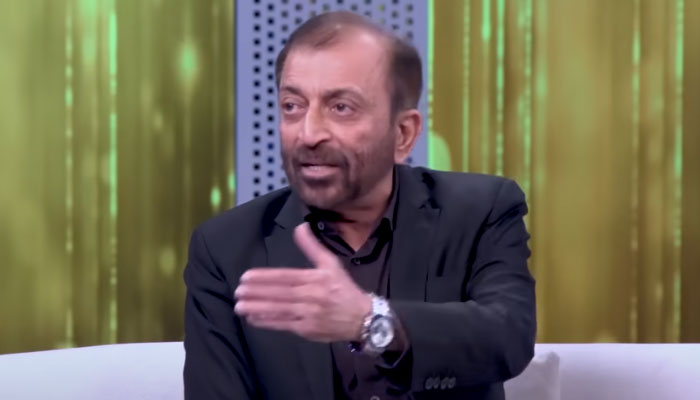 ایم کیو ایم رہنما فاروق ستار نے ’جیو نیوز‘ کے پروگرام ’ہنسنا منع ہے‘ میں شرکت کی—اسکرین گریب