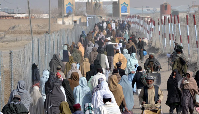 خیبر پختونخوا: رواں برس 3911 افغان مہاجرین جرائم میں ملوث پائے گئے